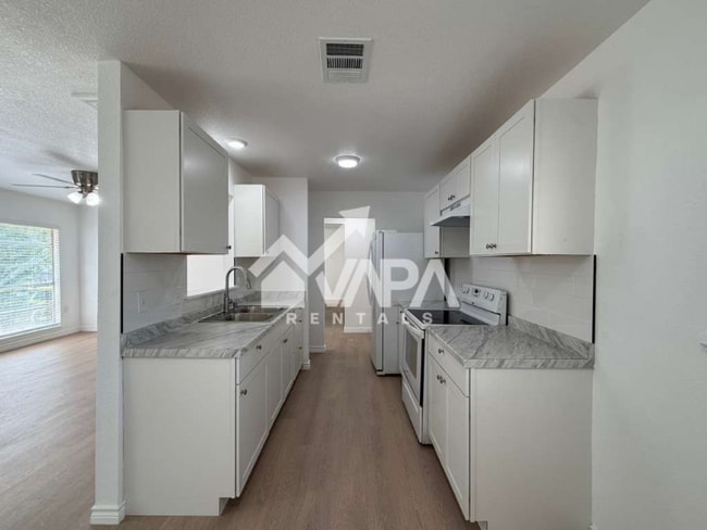 Photo - 106 Meadow Hill
