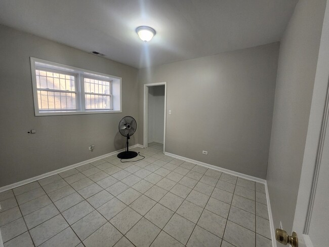 Photo - 4807 S Wabash Ave