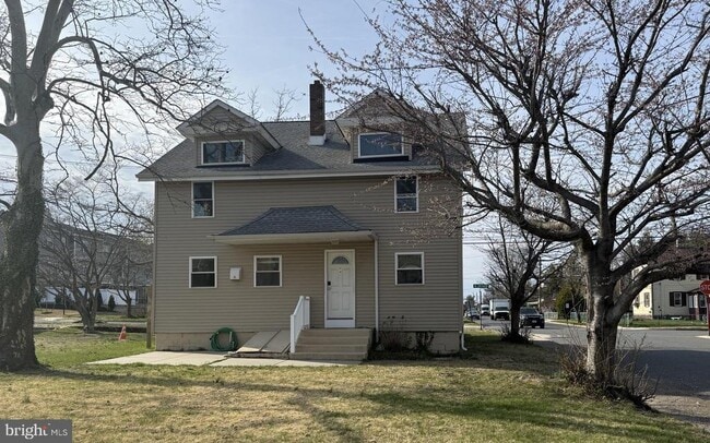 Photo - 26 Orchard St W