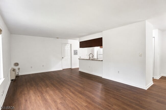 Photo - 23 Norwich Pl