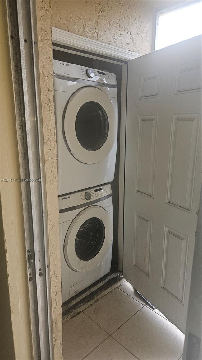 Photo - 8039 SW 21st Ct Unit 8039