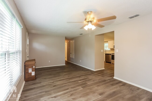Photo - 1669 Mary Beth Dr