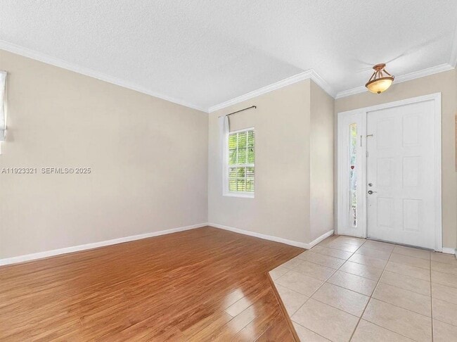 Photo - 168 Canterbury Pl