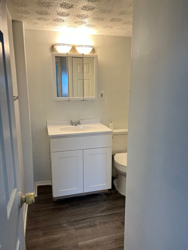 2 bedroom 1.5 bath