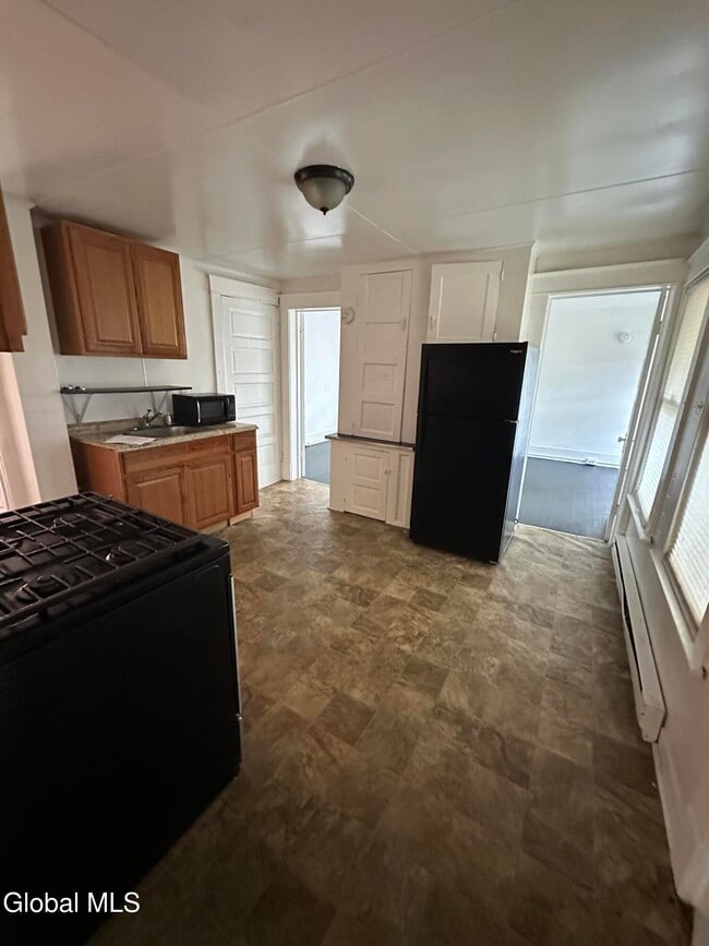 Photo - 5 Gardiner St Unit 2
