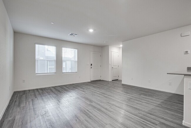 Photo - 4826 Wine Rdg Ave