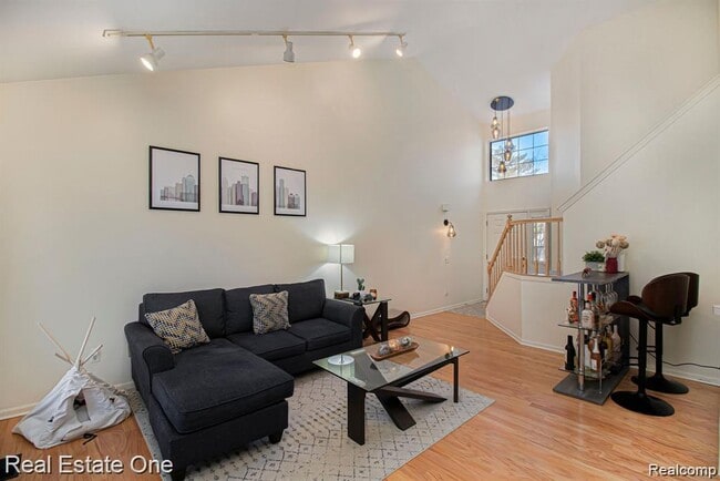 Photo - 1137 Fairways Blvd