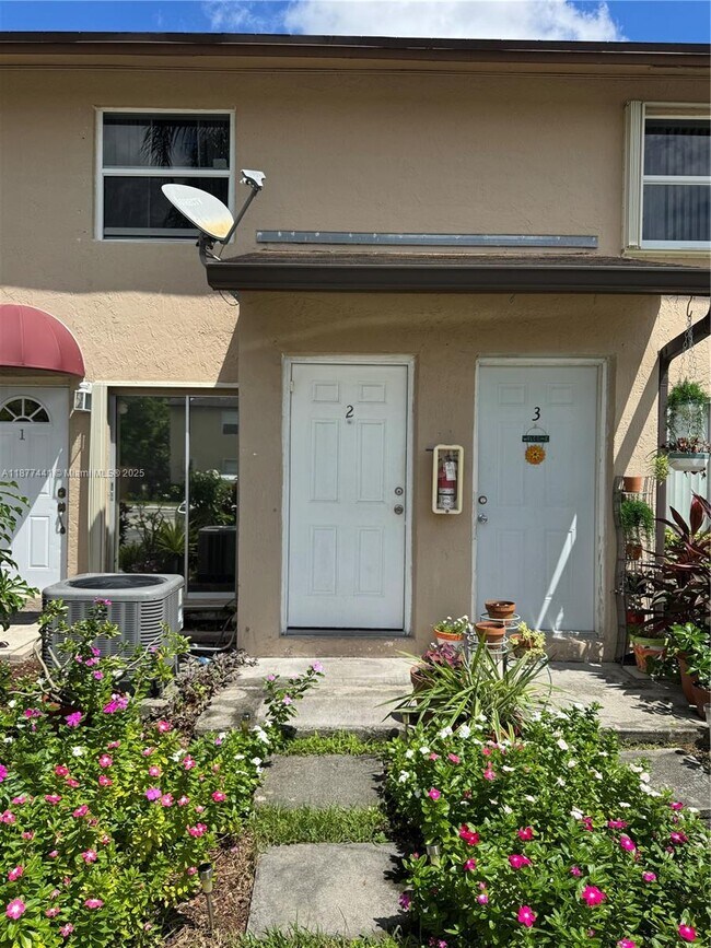Photo - 15250 SW 80th St Unit 2