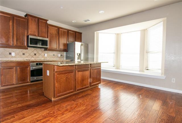 Photo - 2557 Jacobson Dr