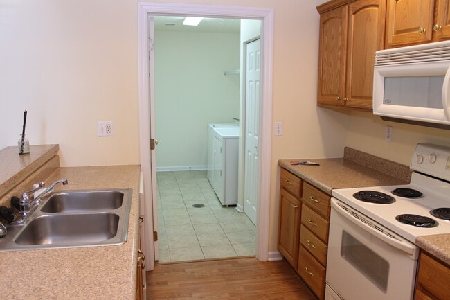 Photo - 90 Nicholas drive