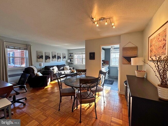 Photo - 4372 N Pershing Dr Unit 2