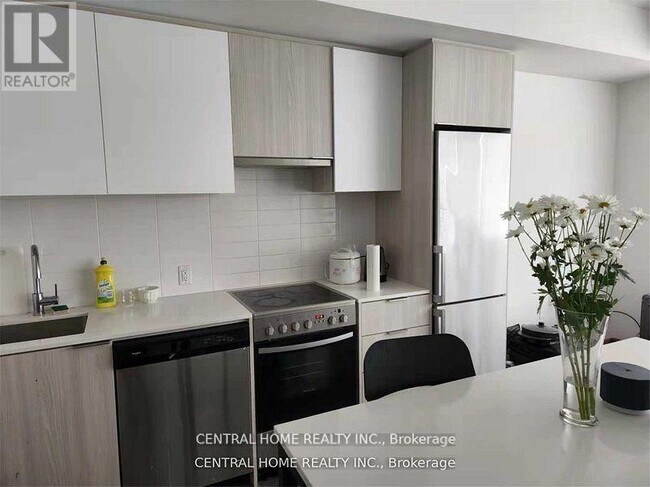 Photo - 203 College St Unit 806