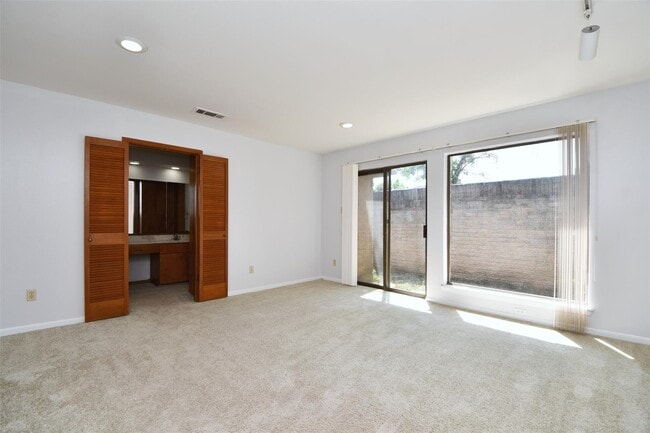 Photo - 7718 Moondance Ln