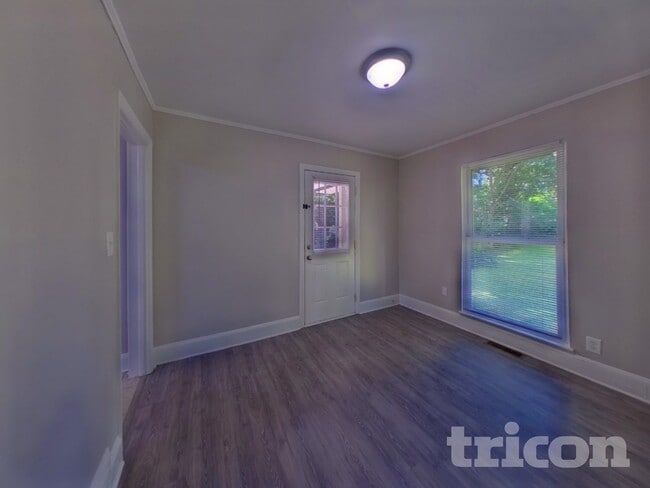 Photo - 5530 Wedgewood Dr