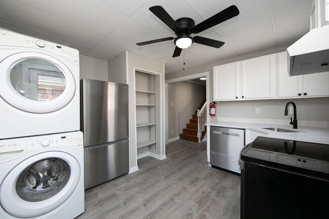 Building Photo - 12-14 South Broadway Gloucester City, NJ 0... Unit Apt 2