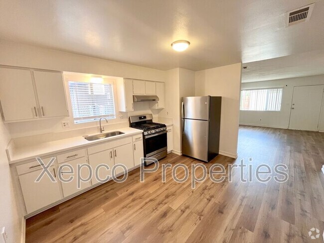 Building Photo - 73361 Catalina Way Unit #B Rental