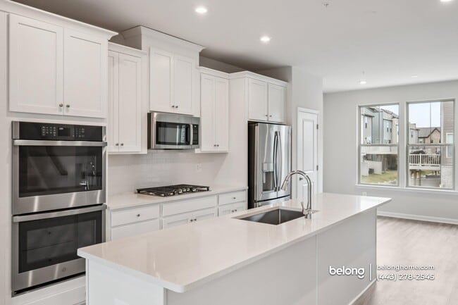 Photo - 3429 Saint Robin Ln