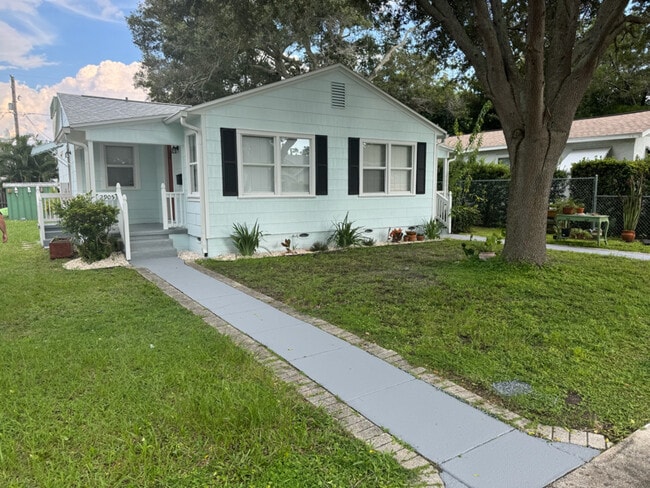 Photo - 2903 10th St N Unidad 2903 Rental