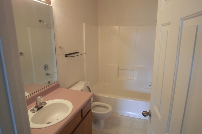 Photo - 2 BED 1 BATH DUPLEX