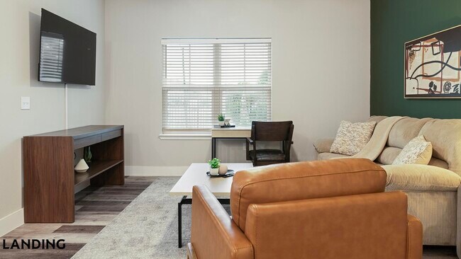 3060 Southcreek Blvd Unit 2-102