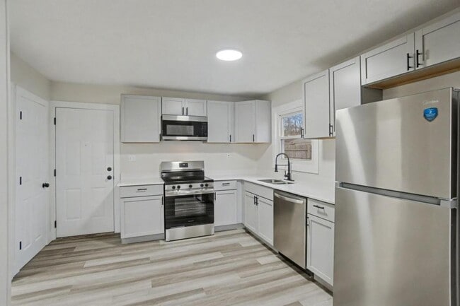 Photo - 5713 Mayville Dr