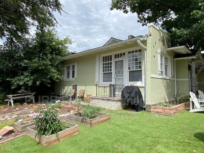 Photo - 3603 E 16th Ave