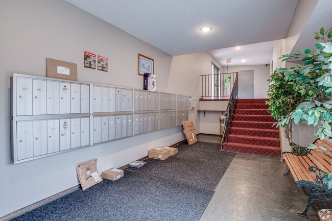 Photo - Riverview Apartments