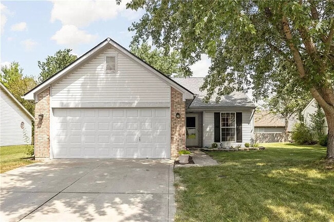 Building Photo - Beautifully Renovated Brownsburg Home