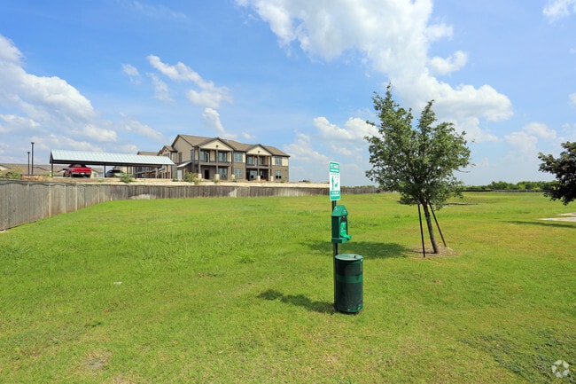 Photo - The Huntington at Buda - Senior