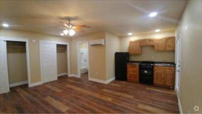 Building Photo - Log Cabin Plaza Unit 103C Rental