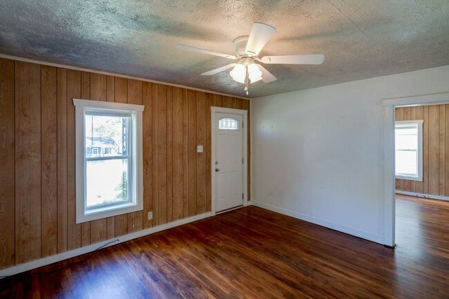 Photo - 304 Edith Ave