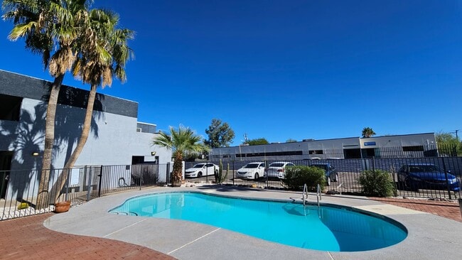 Photo - Arizona Commons