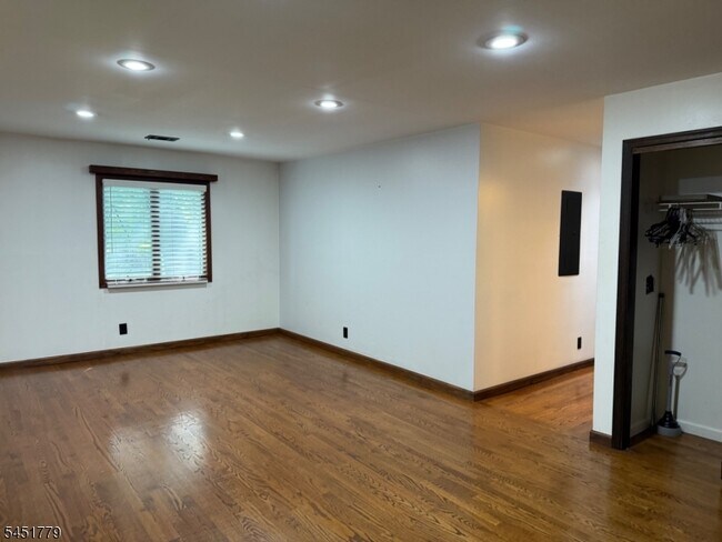 Photo - 52 Heckel St Unidad 102