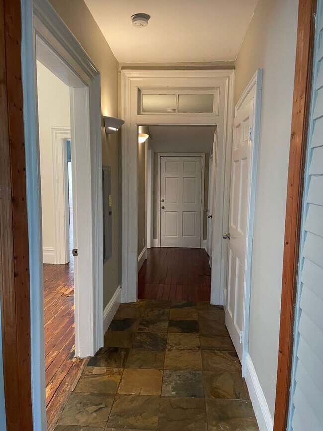 228 E Henry St Unit 228 E Henry A