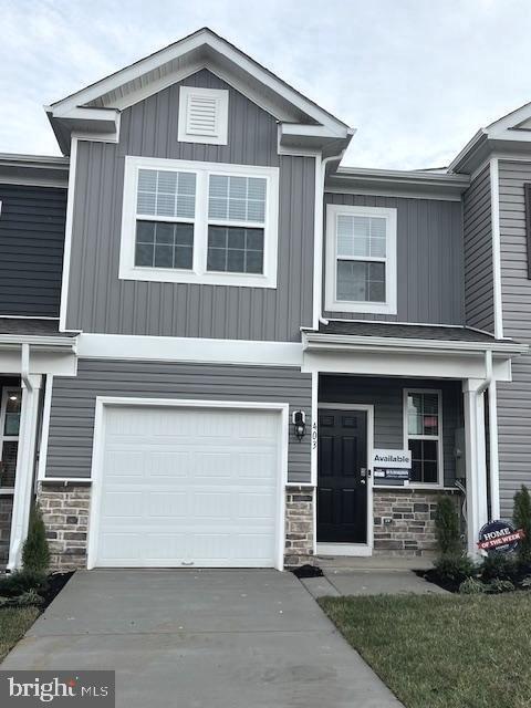 Photo - 403 Tevis St Townhome
