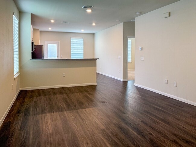 Photo - 6406 Franklin View Ln
