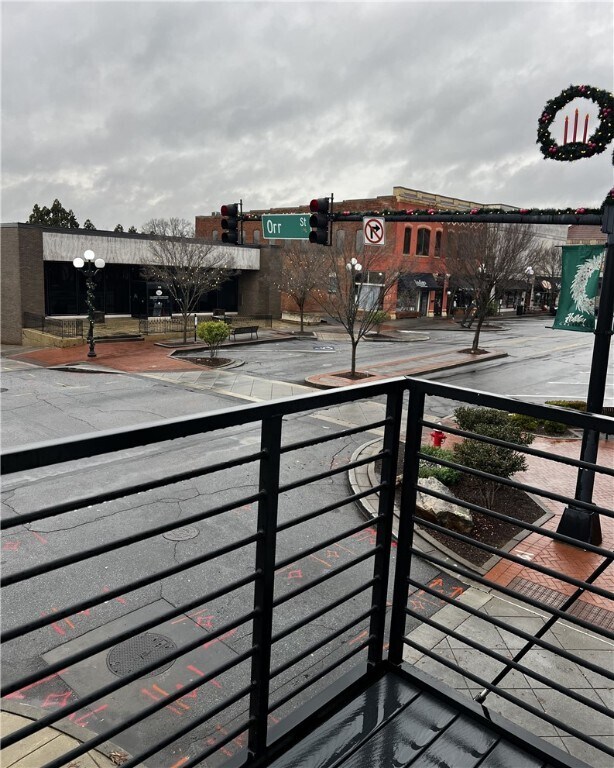 Photo - 214 N Main St