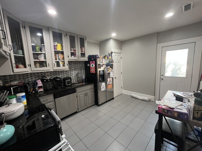 Photo - 33 Hamilton Park Unit B