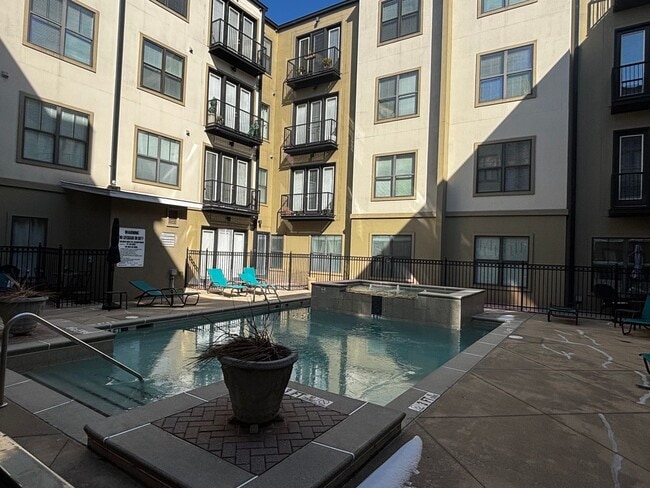 Photo - 5300 Peachtree Rd