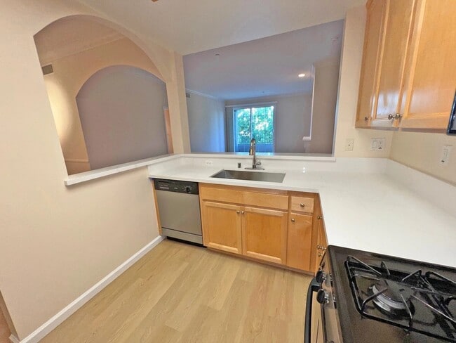 Photo - 2969 Kelton Ave Unidad 105