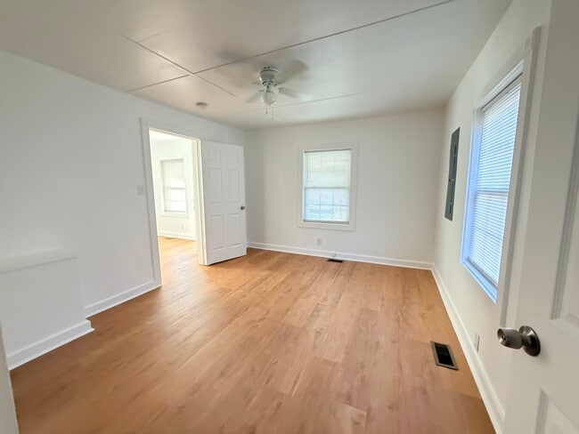 Photo - 417 S Hill Ave