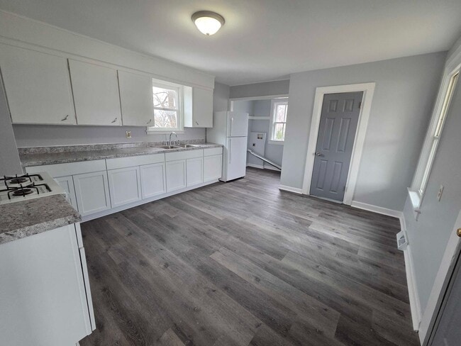 Photo - 3533 Douglas Ave Unidad 3533 Douglas Ave. Lower