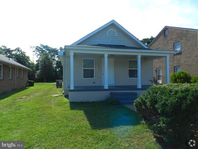 Building Photo - 302 Claiborne Ave Rental