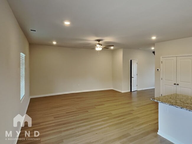 Photo - 110 Lightning Dr