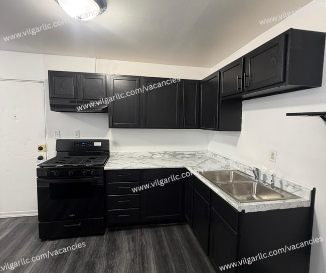 Photo - FOR RENT — SPACIOUS 3 BED / 1 BATH HOME