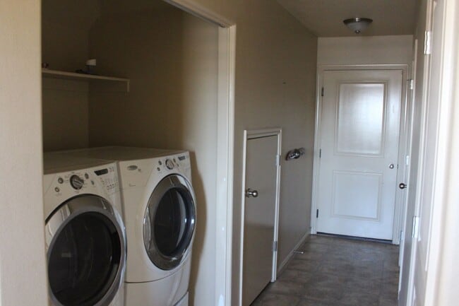 Photo - Fox Cove Unit