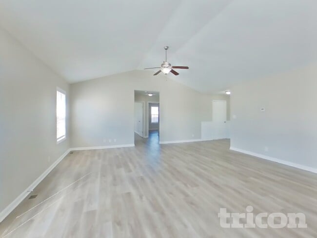 Photo - 1339 Loren Circle