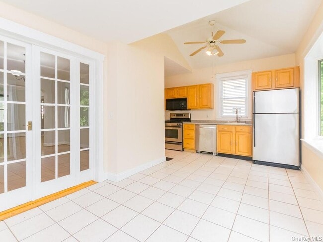 Photo - 204 Parkview Ave