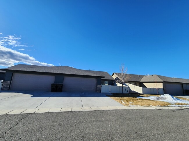 Barrio limpio y tranquilo - 1454 River Edge Rd Unidad River Edge