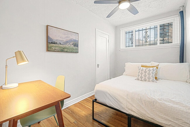 Photo - 1666 Detroit St Unit ID1071976P